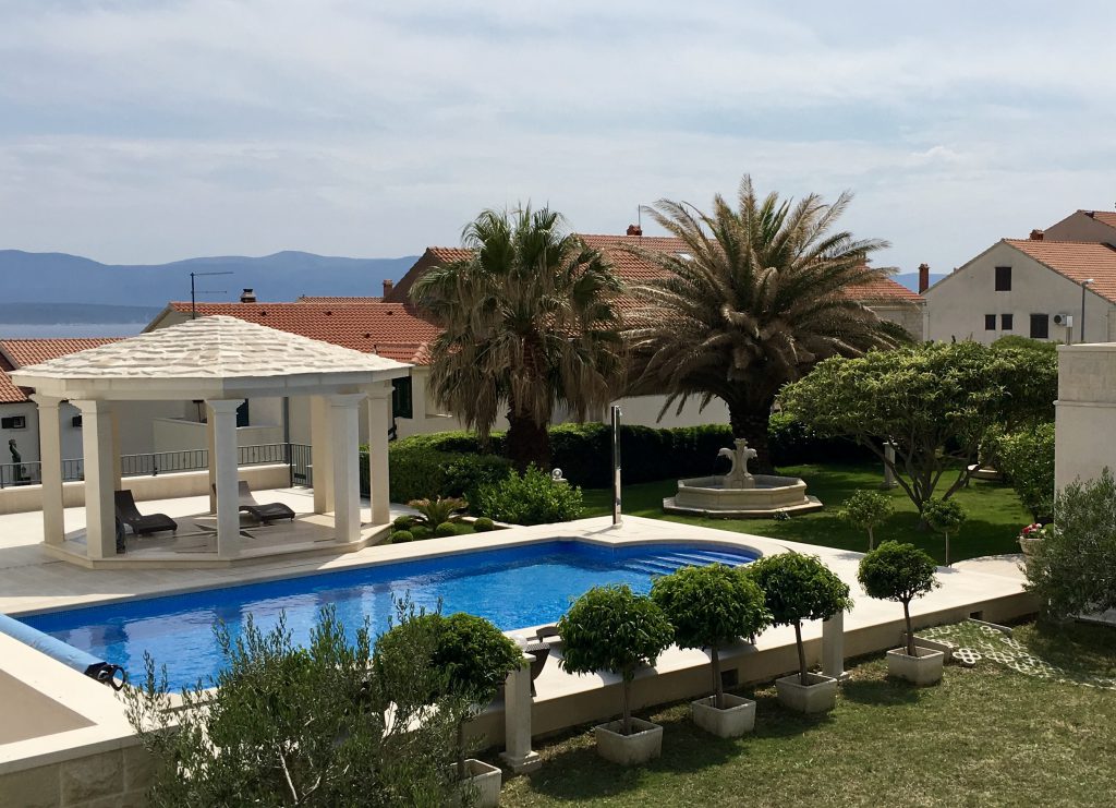 Villa Jadranka Swimming pool and garden